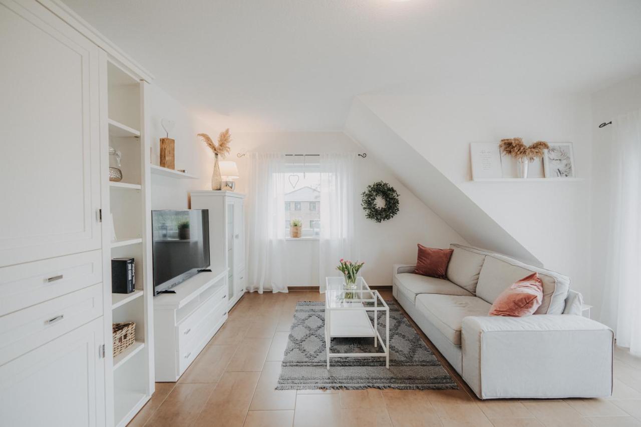 Ferienwohnung Weidenblick Varel Buitenkant foto